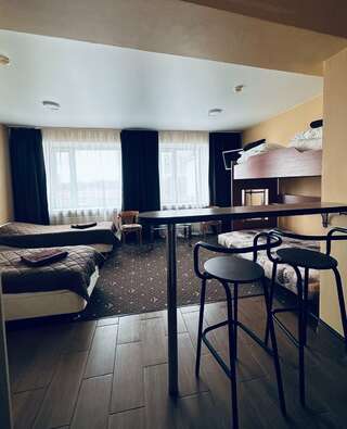 Гостиница Корела Приозерск Трехместный номер с видом на город-3